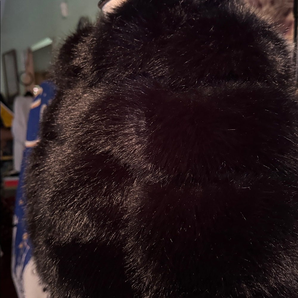 Luxurious Black Faux Fur Jacket - Picture 2 of 7